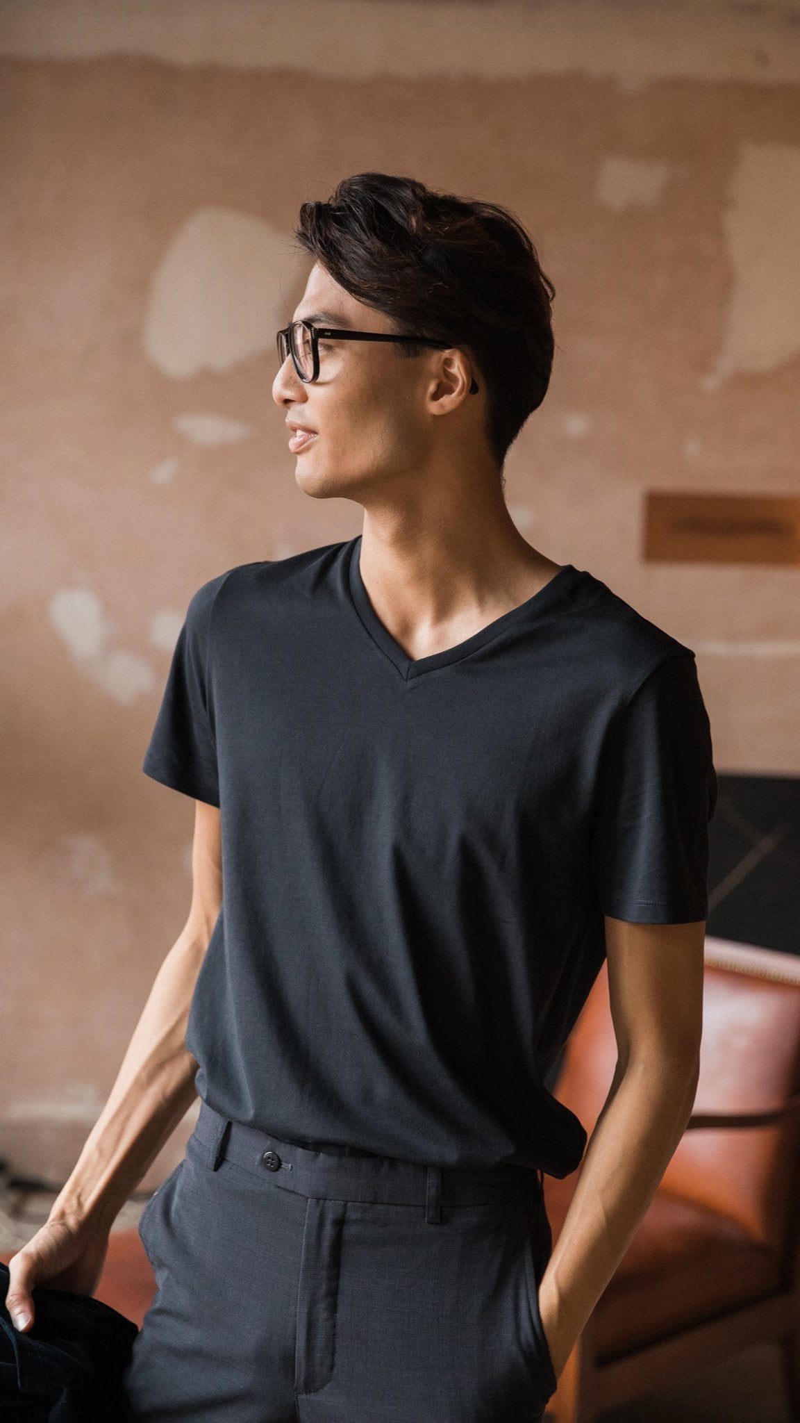 Classic Fit Onyx Black Peruvian Pima Cotton V Neck T-shirt