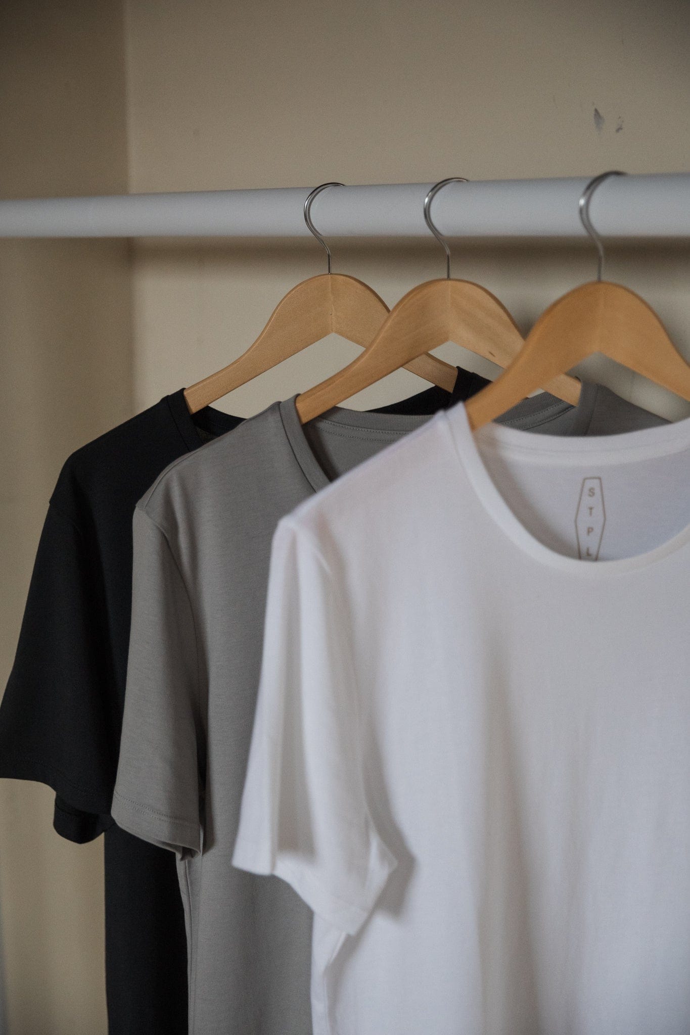 Round Neck 3-Pack (Black, Grey, White) - STPL